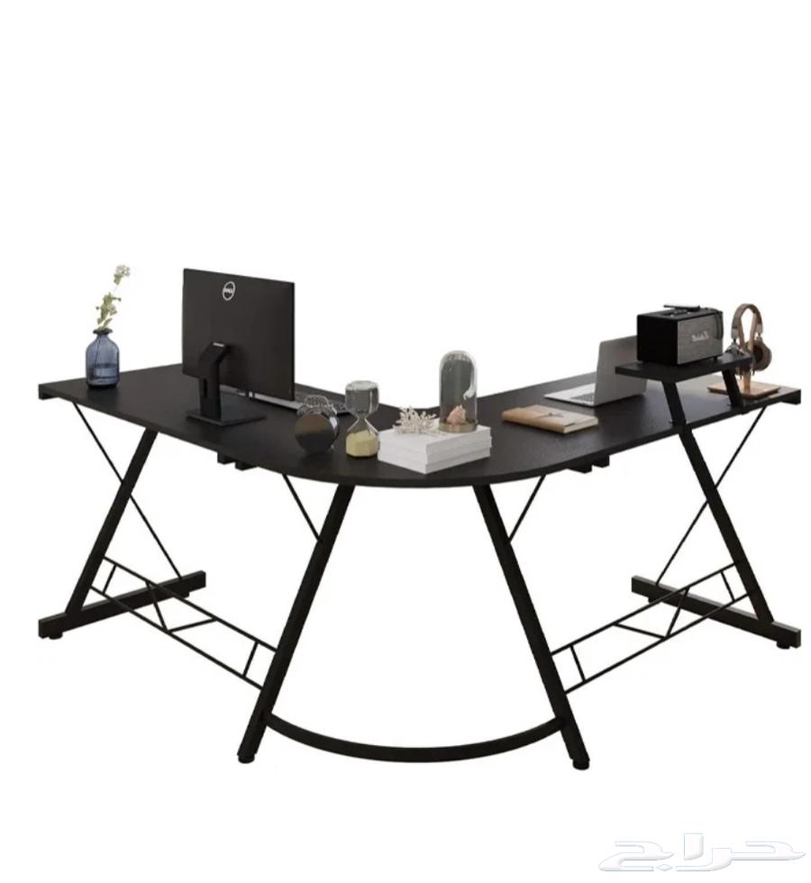 L-shaped table without any scratches. The reason for selling is that I no longer have space in the room.63057583379714113