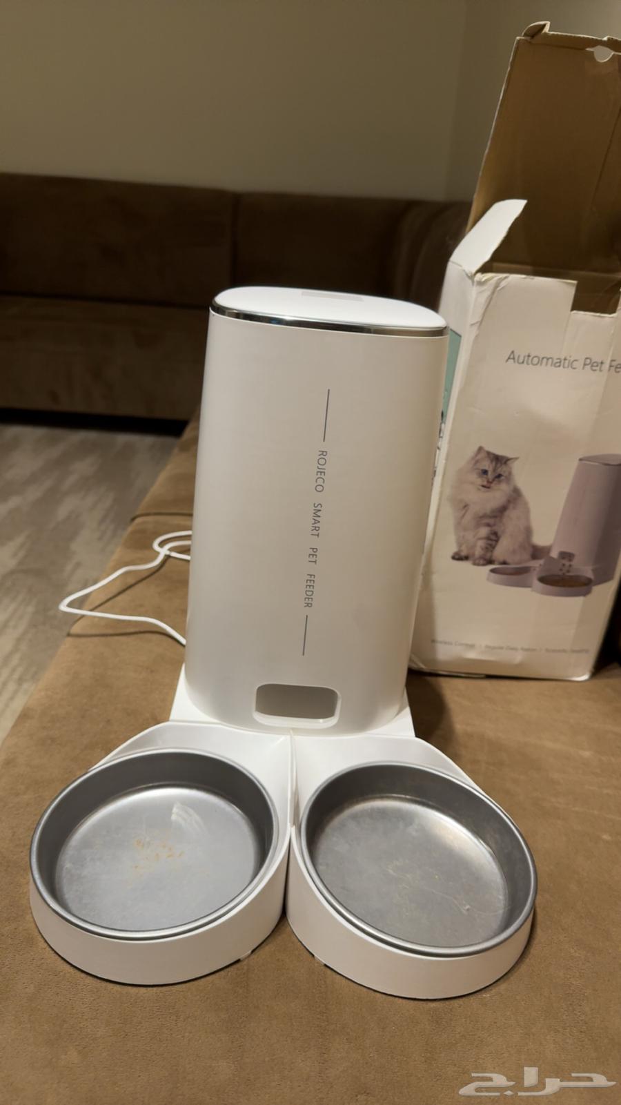 Cat supplies with cat feeding device63056036181506113