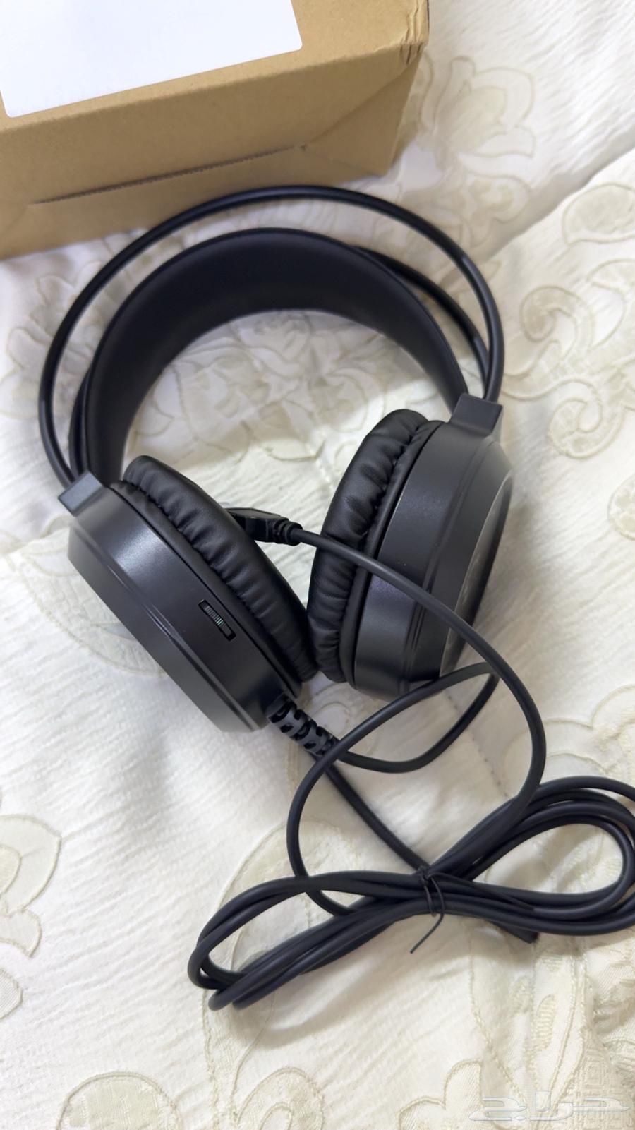 For sale: Qymic headphones63054442421378111