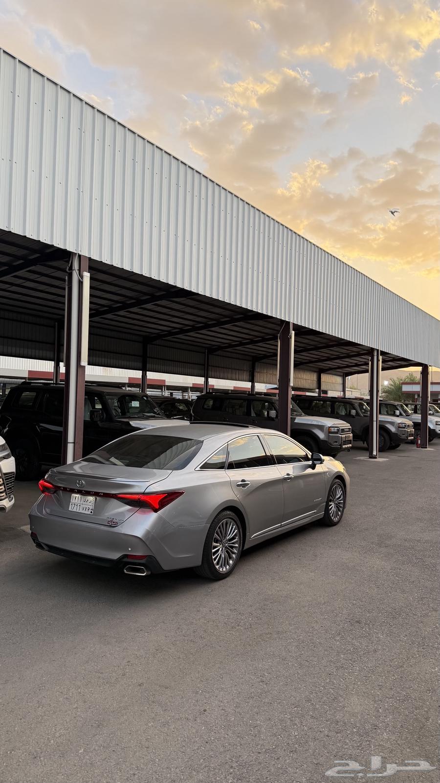 2022 Toyota Avalon Premium, 72,000 km63081720817667114