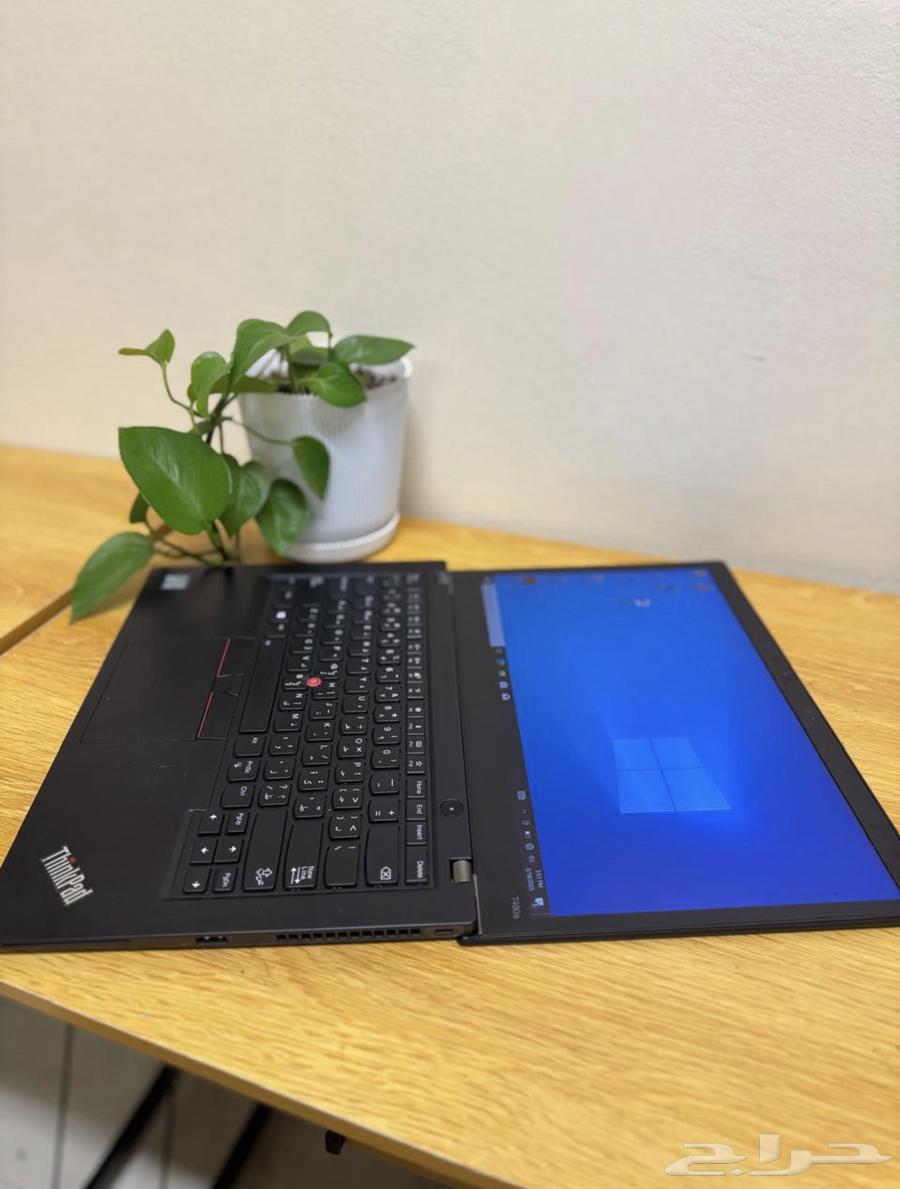 Lenovo imported computer from Aramco with i7 processor and touchscreen display63051651315331111