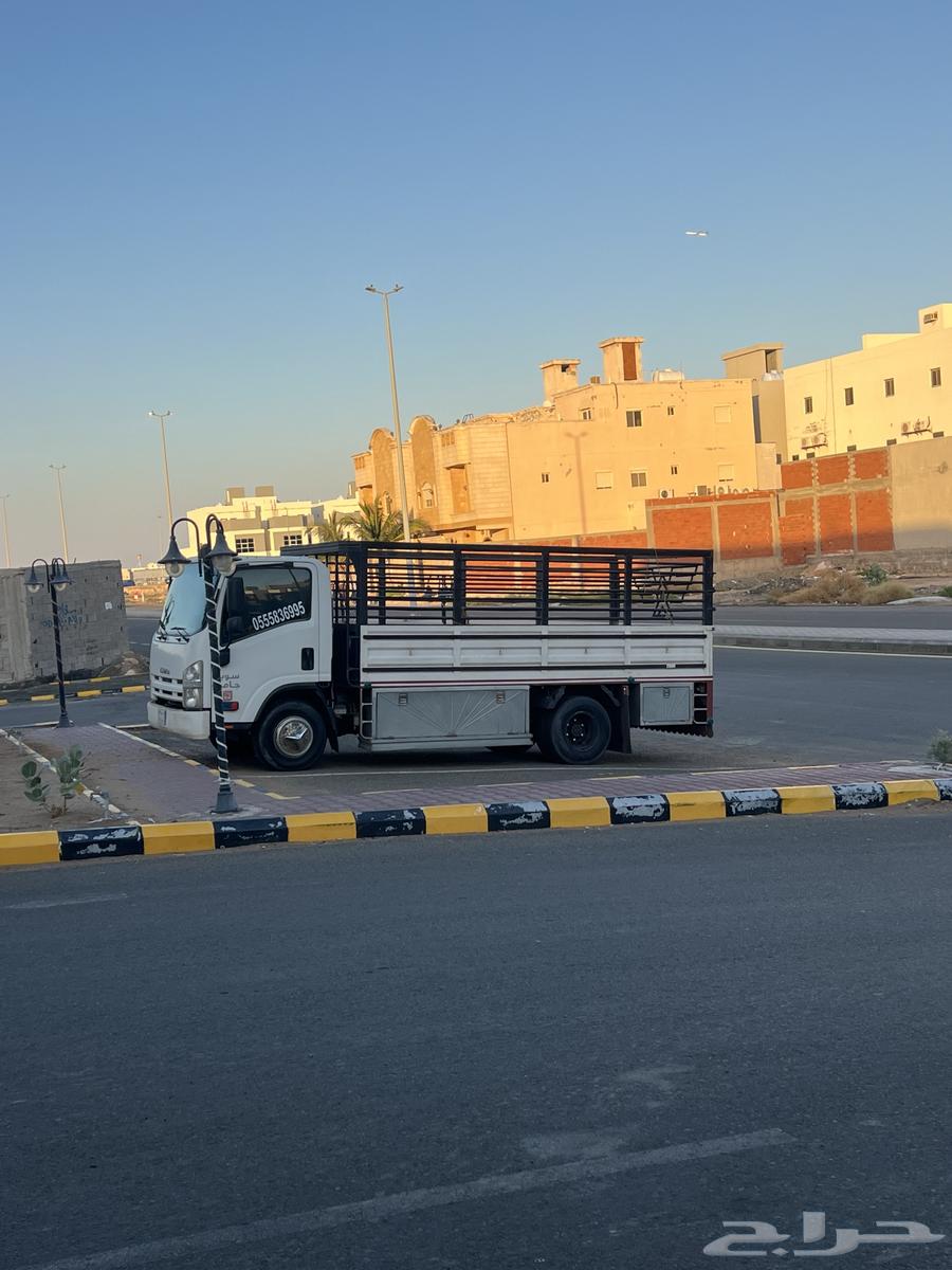 Furniture delivery service63080456058113114