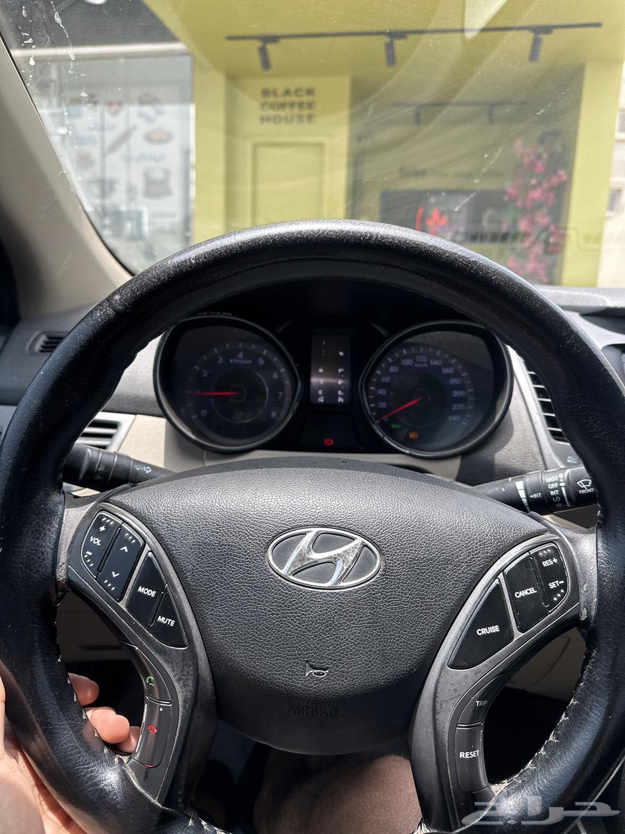 Elantra fully renewed 2016 with 289,000 km user-named owner63080862044290110