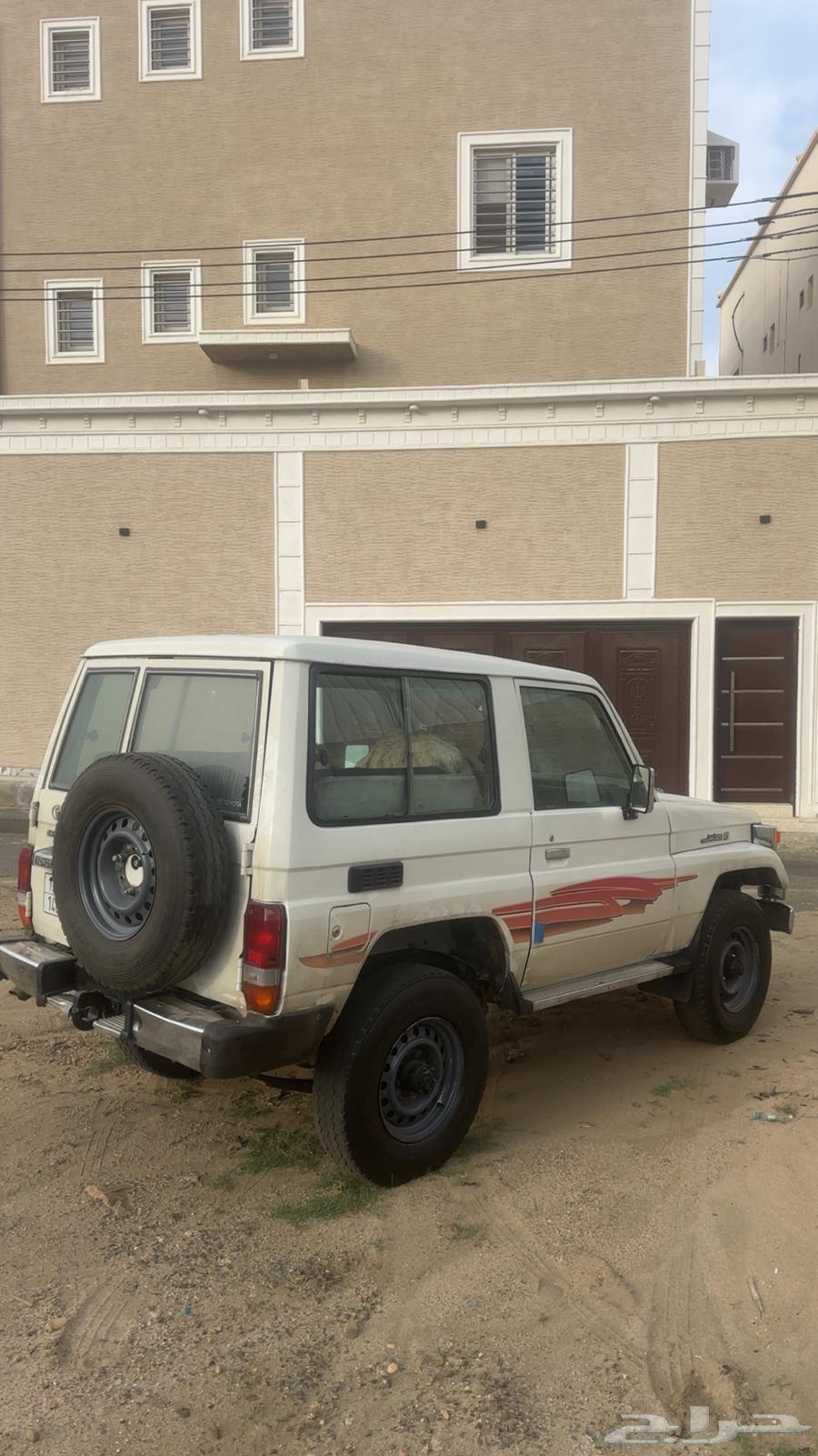 ربع 98 يحمل لوحه مميزه63077606705283110