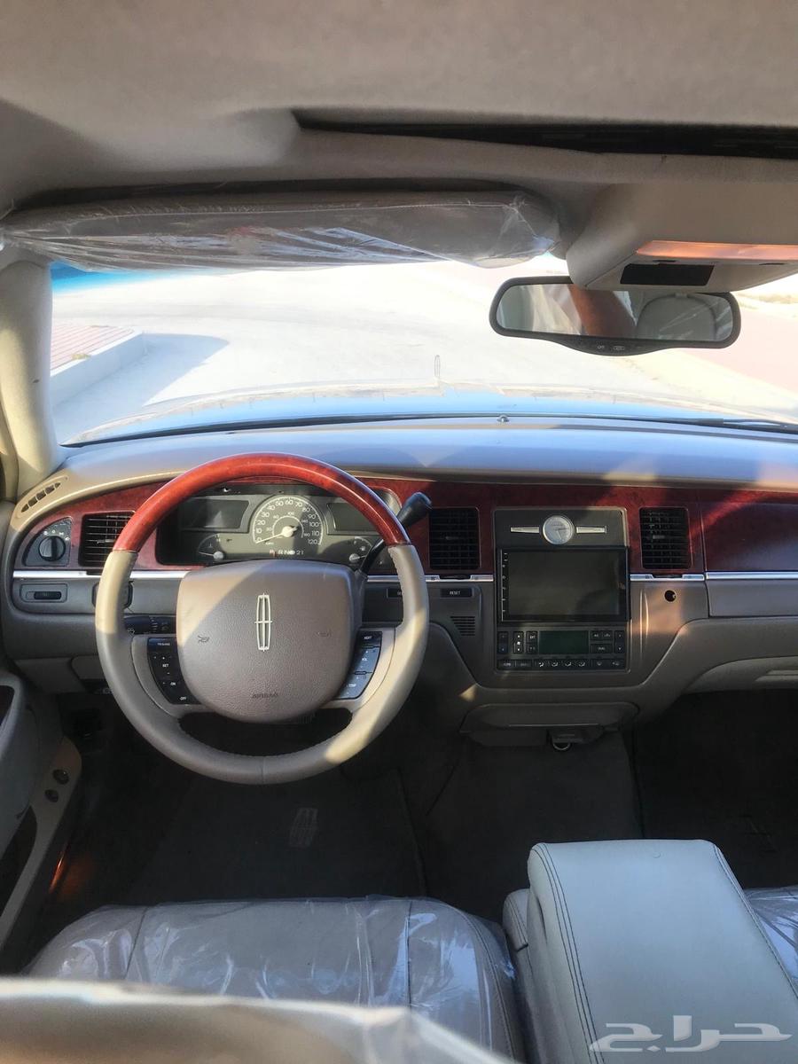 For sale Lincoln Town Car63078011677955113
