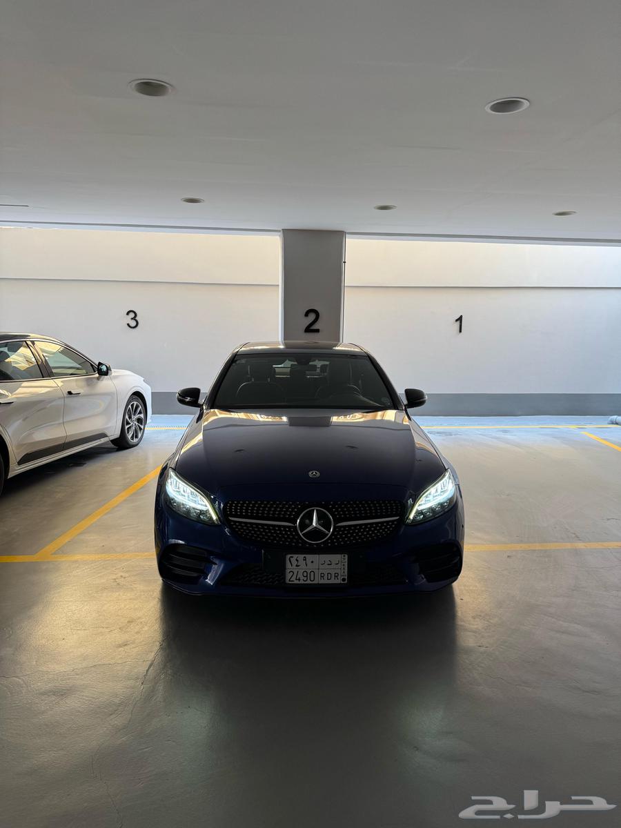 Mercedes C300e hybrid. 47,000 km63077175812226112