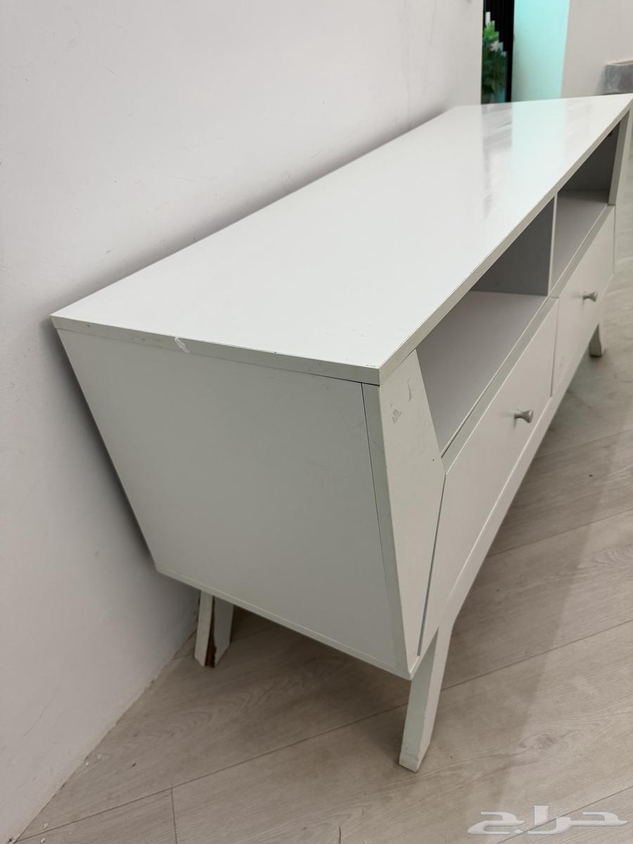 White TV table630532573496341125