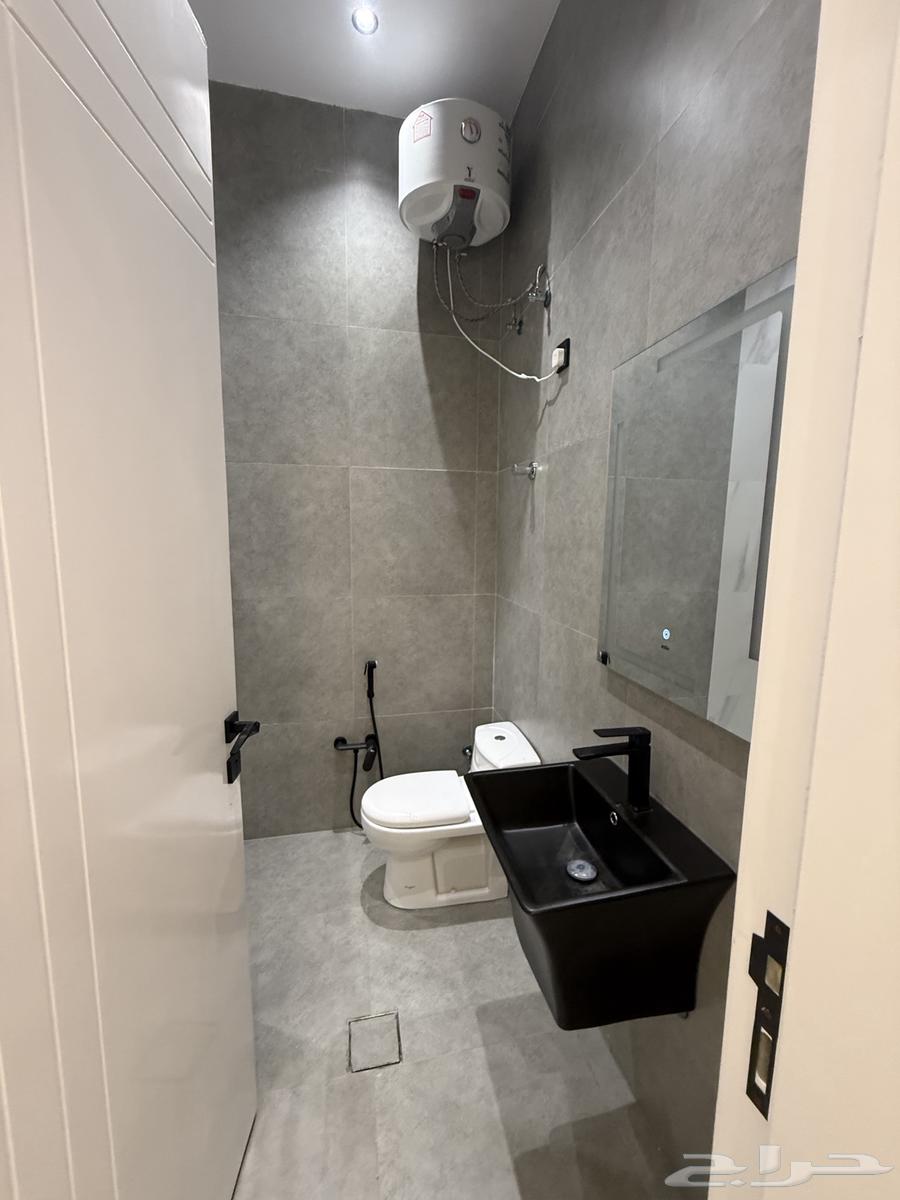 For sale: roof with upper accessory, Al-Yarmouk district, Abha Road, Thursday62893274440706114