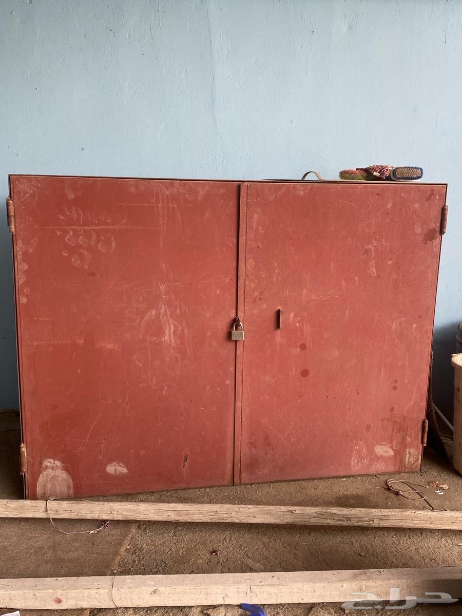 Heavy iron box for sale63078816978433111
