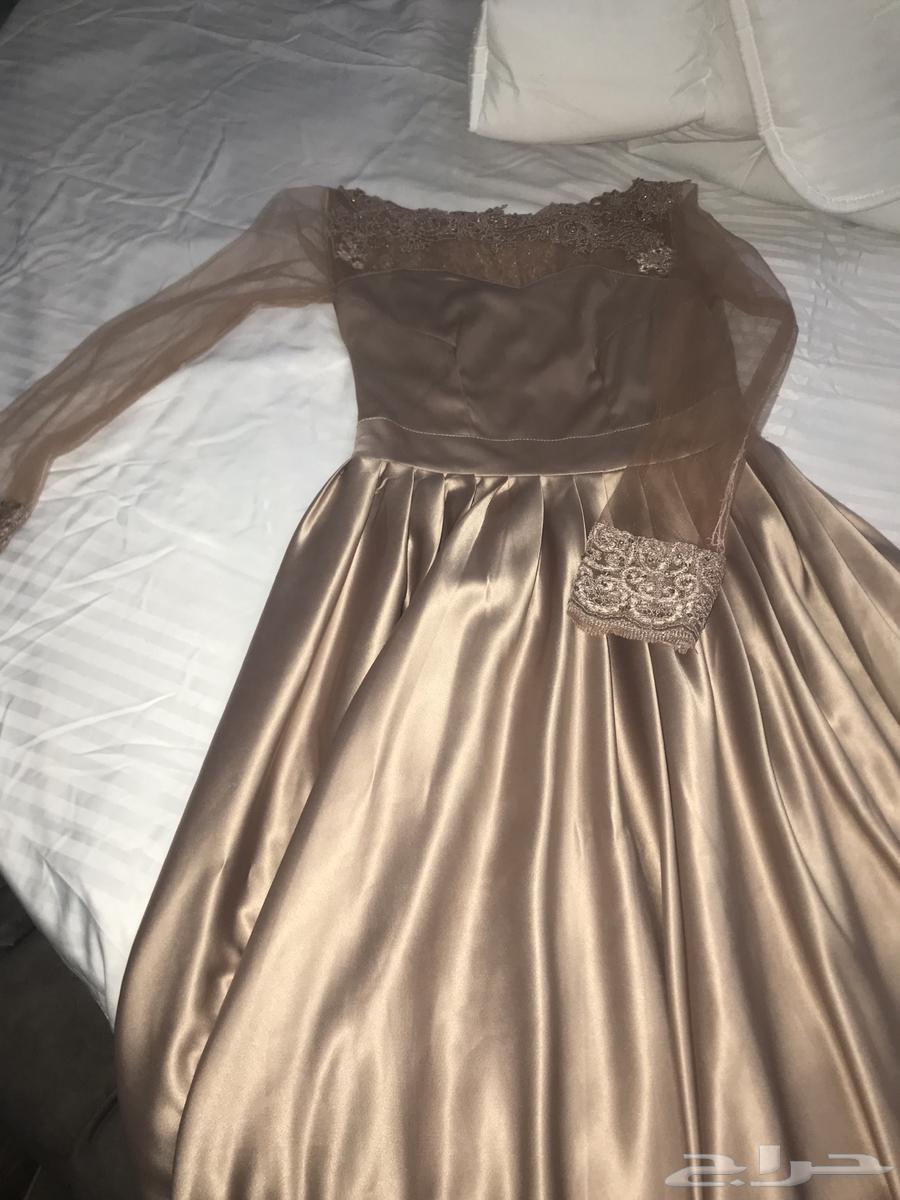 Dresses for sale at a symbolic price63054478842369114