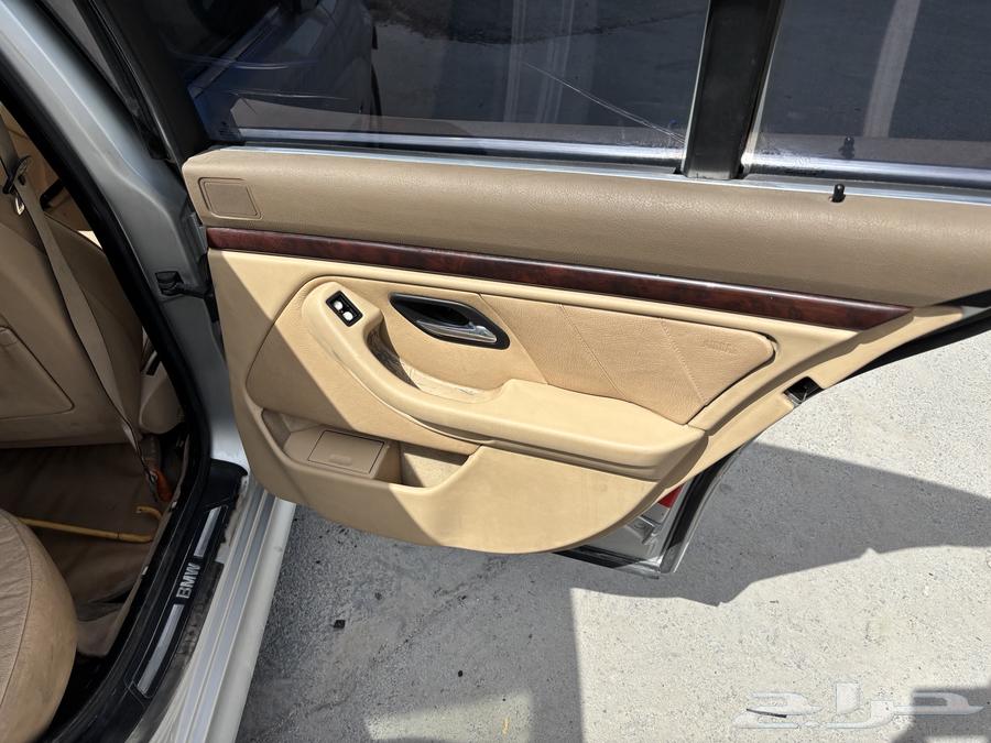 BMW E39 2003 Interior63079242806658111