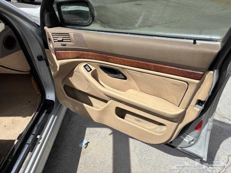 BMW E39 2003 Interior63079242806658112