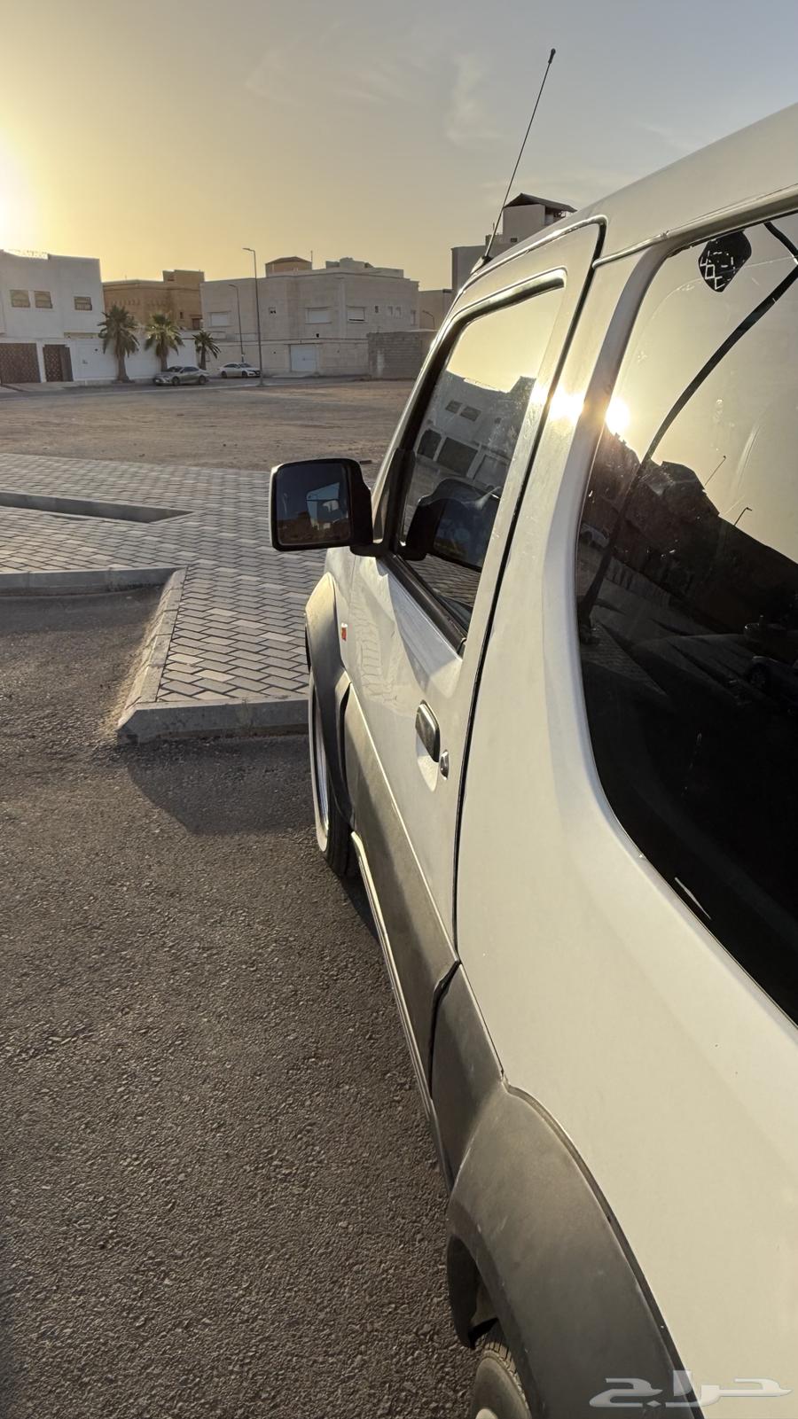 سوزوكي جمني 200663076430549634114