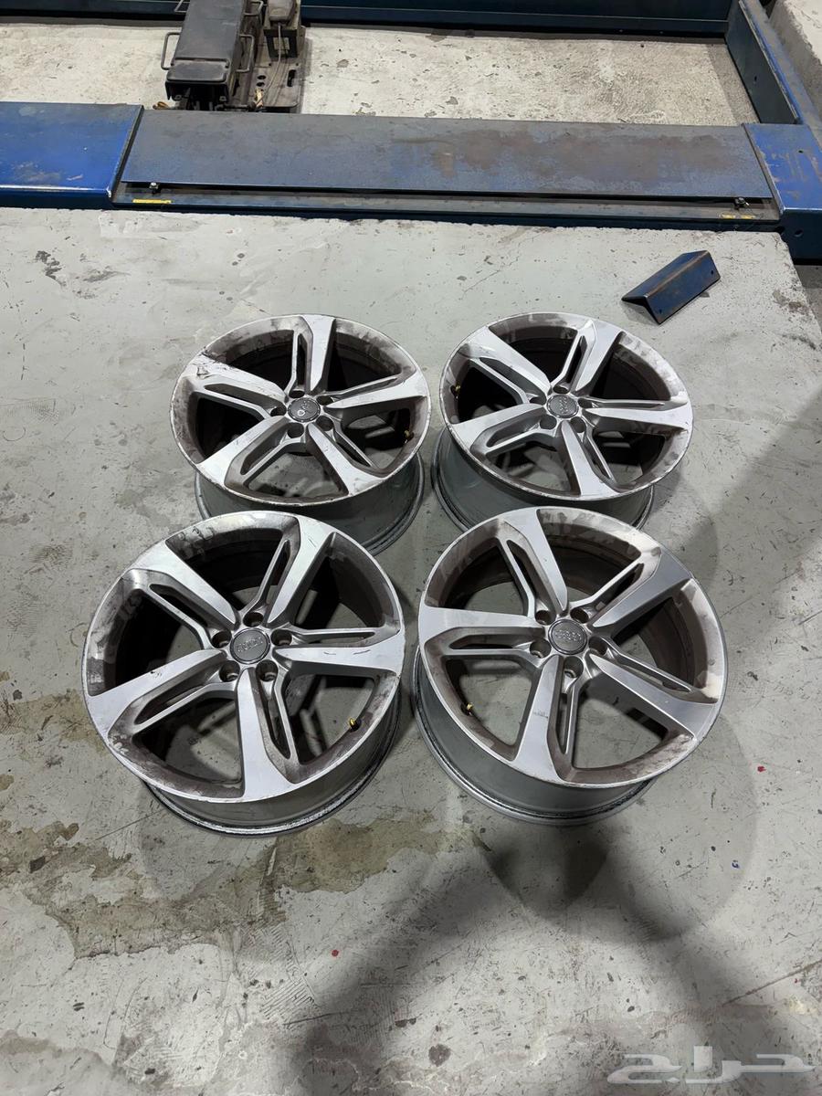 Audi S8 20-inch rims63076421281921110