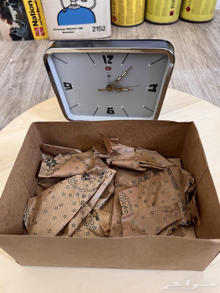 Old clock63051650865665111