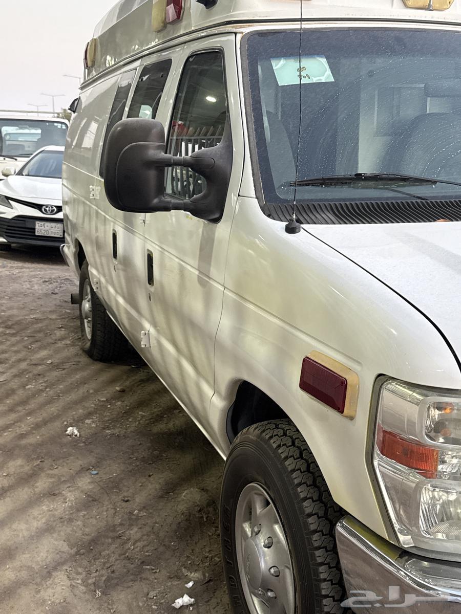 فورد E350 اسعاف 200863074041526018113