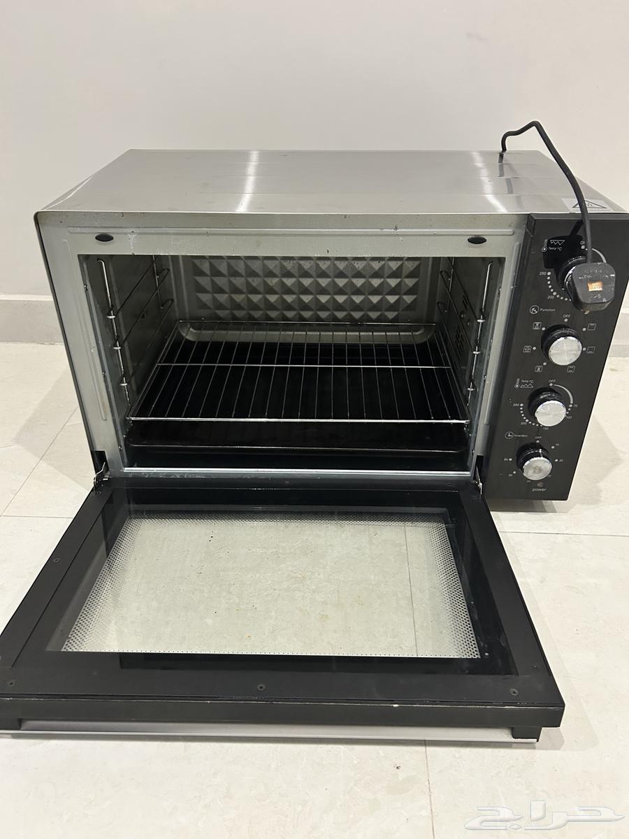 Very clean toaster oven and works excellently63052080073602112