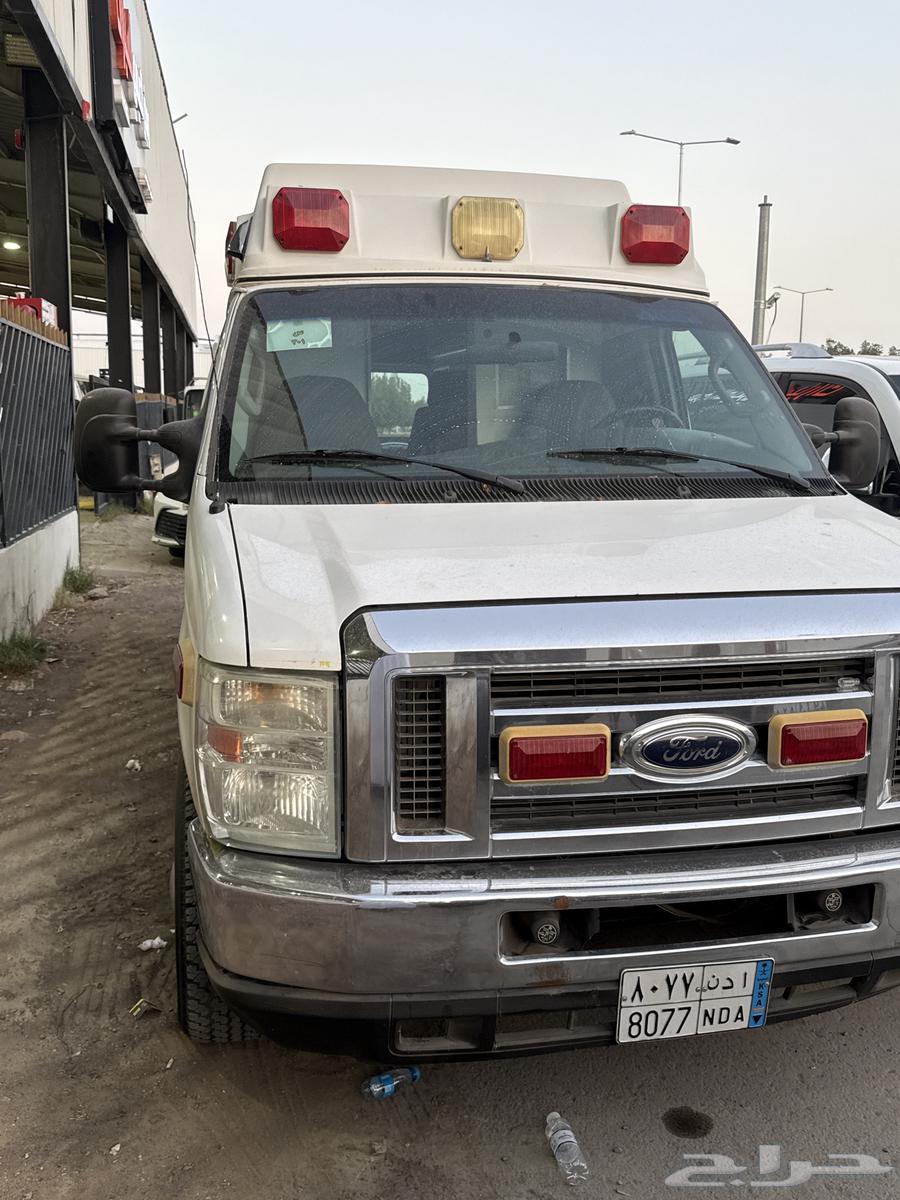 فورد E350 اسعاف 200863074041526018112