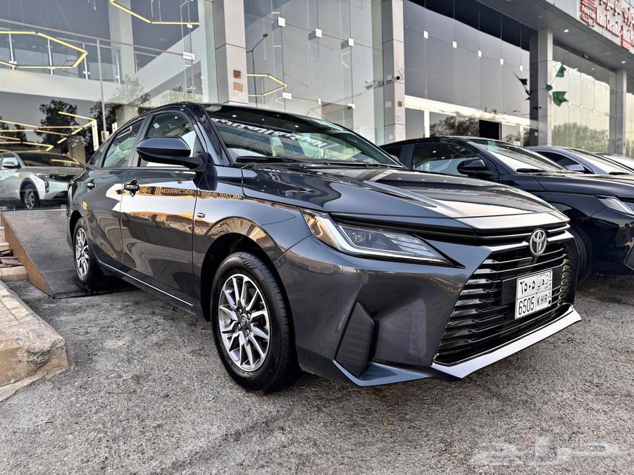 Toyota Yaris 2024 zero all colors for daily and monthly rent63074010104707111