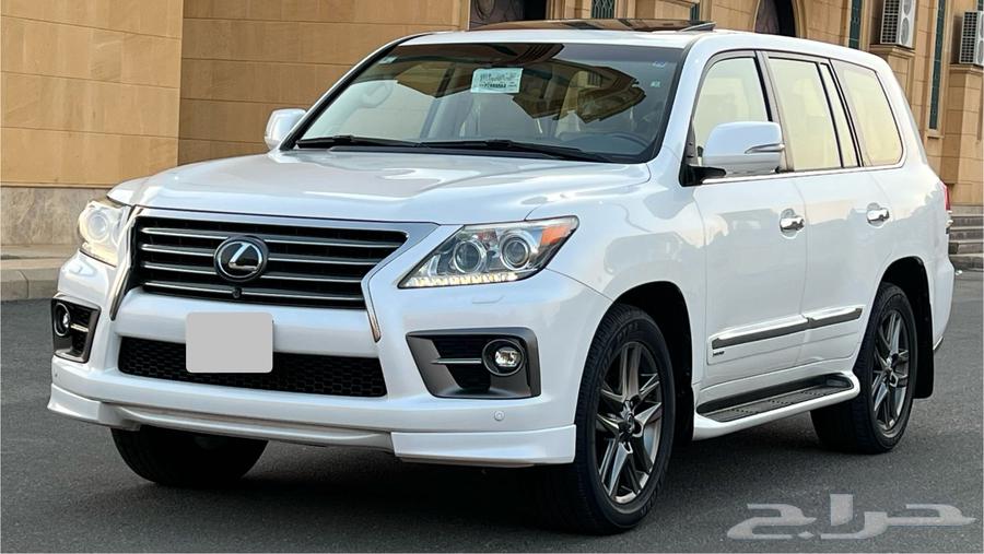 Lexus LX570 Saudi 201563072758582914110