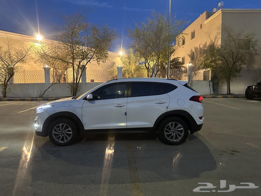 Hyundai mid-size SUV63072736443139113