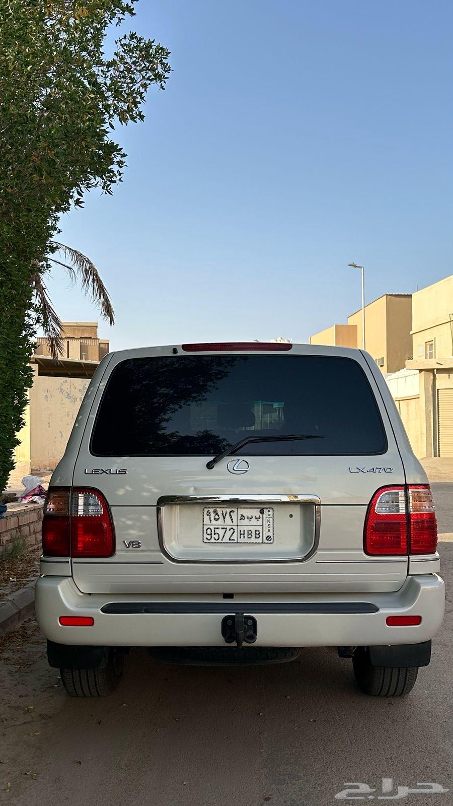 For sale Lexus LX470, semi-agency stock63074037111169112