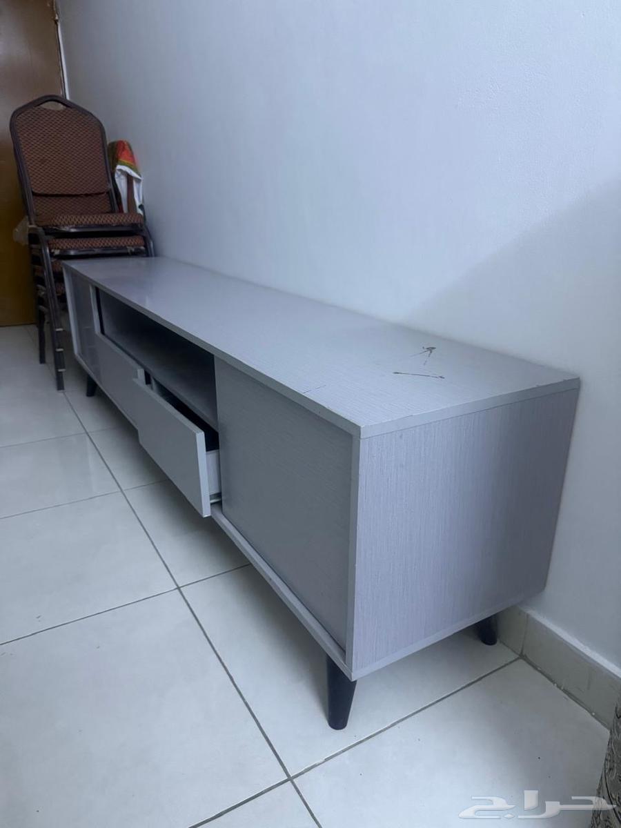 طاولة تلفزيون630516296810261121