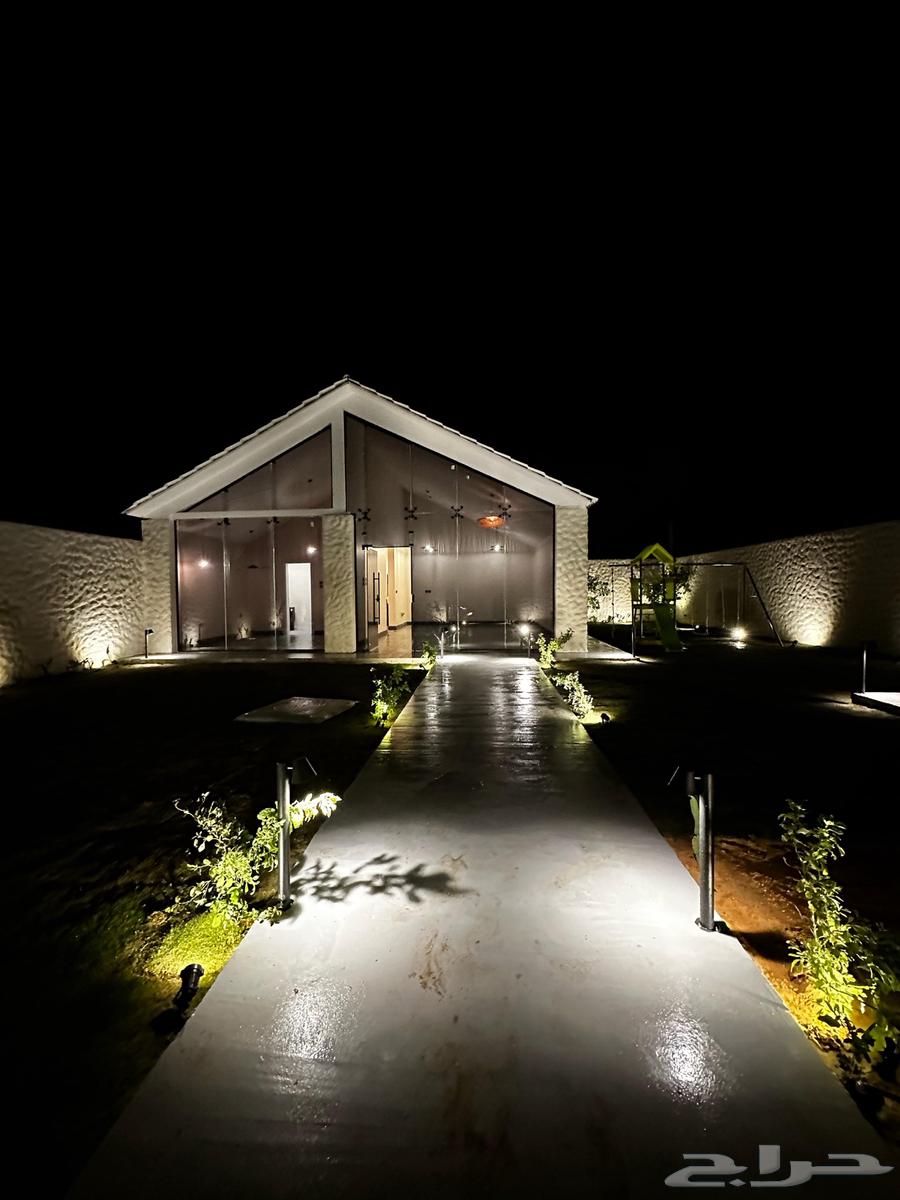 For sale: A villa in the eastern part of Buraidah, Al-Hudaybah neighborhood, elevated location and reasonable price.63004099053443113