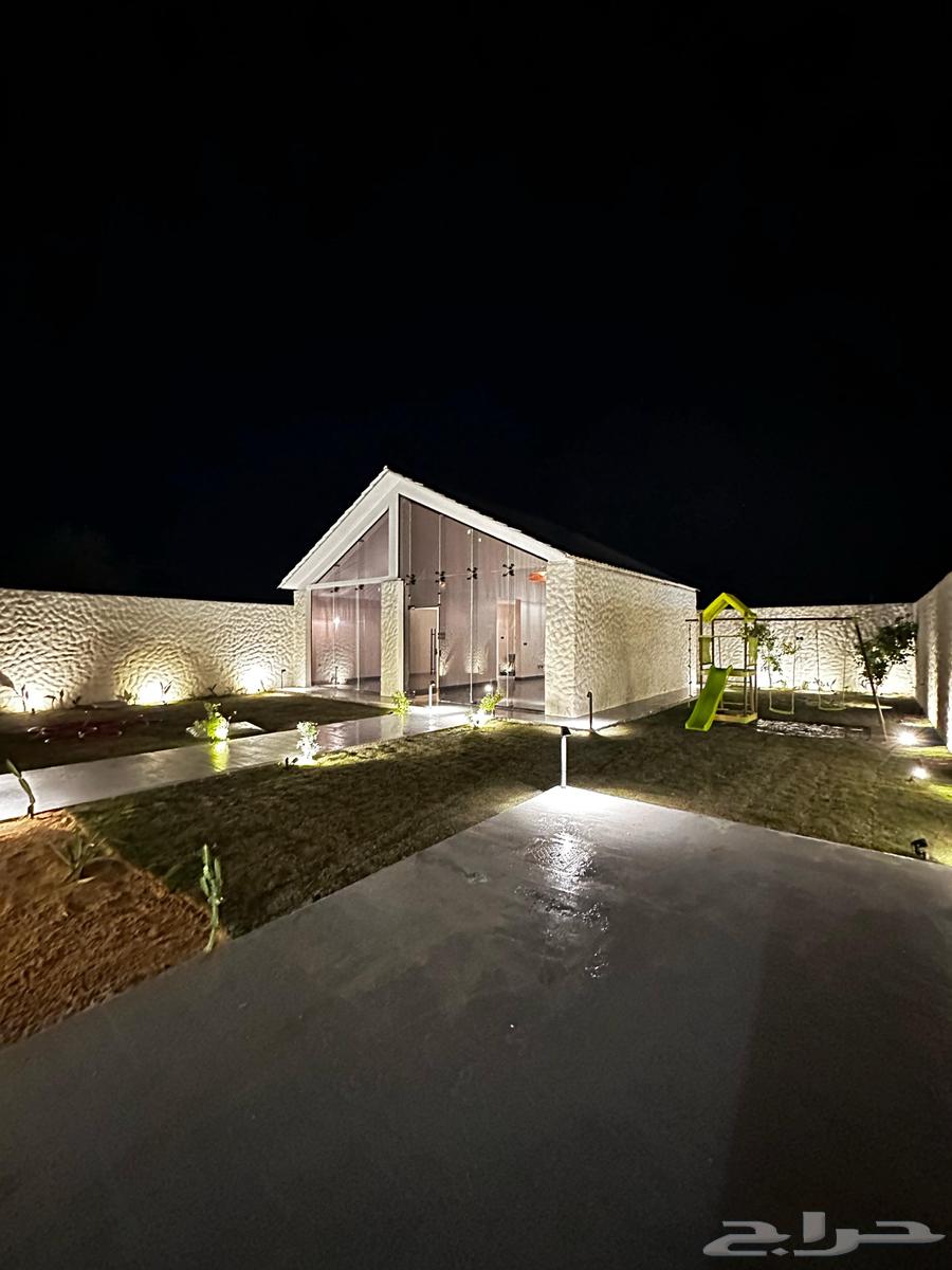 For sale: A villa in the eastern part of Buraidah, Al-Hudaybah neighborhood, elevated location and reasonable price.63004099053443114