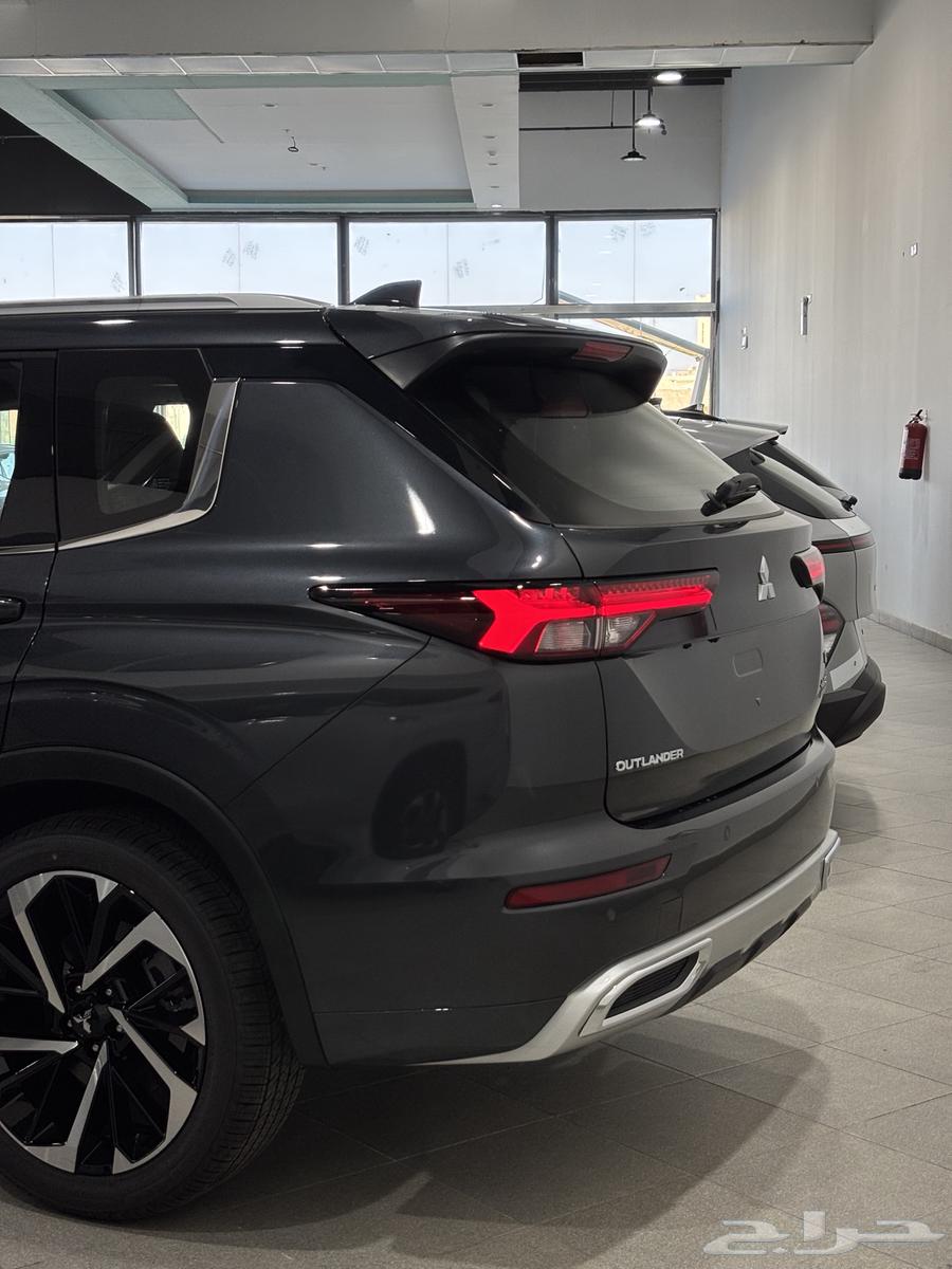 Mitsubishi Outlander Full Option Premium 202563067816020995111