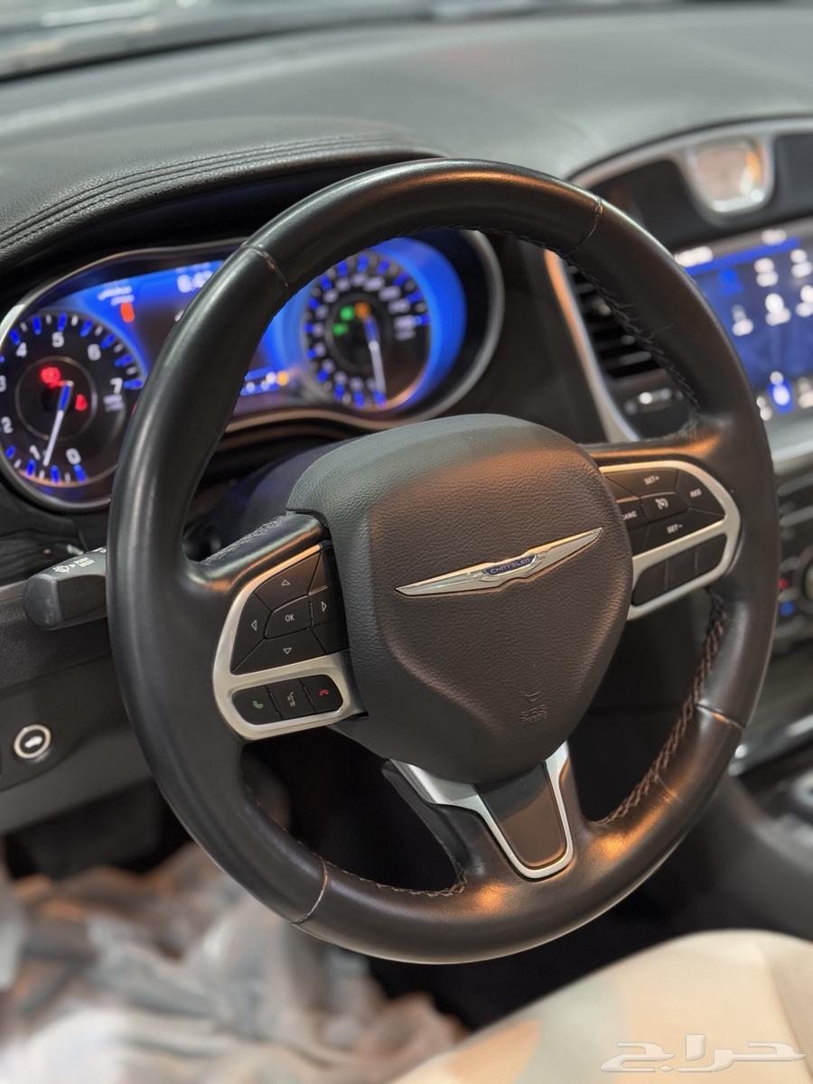 كرايزلر C300 اسود 2021 بانوراما لدى معرض(عبيد الرشيدي)63069904195459114