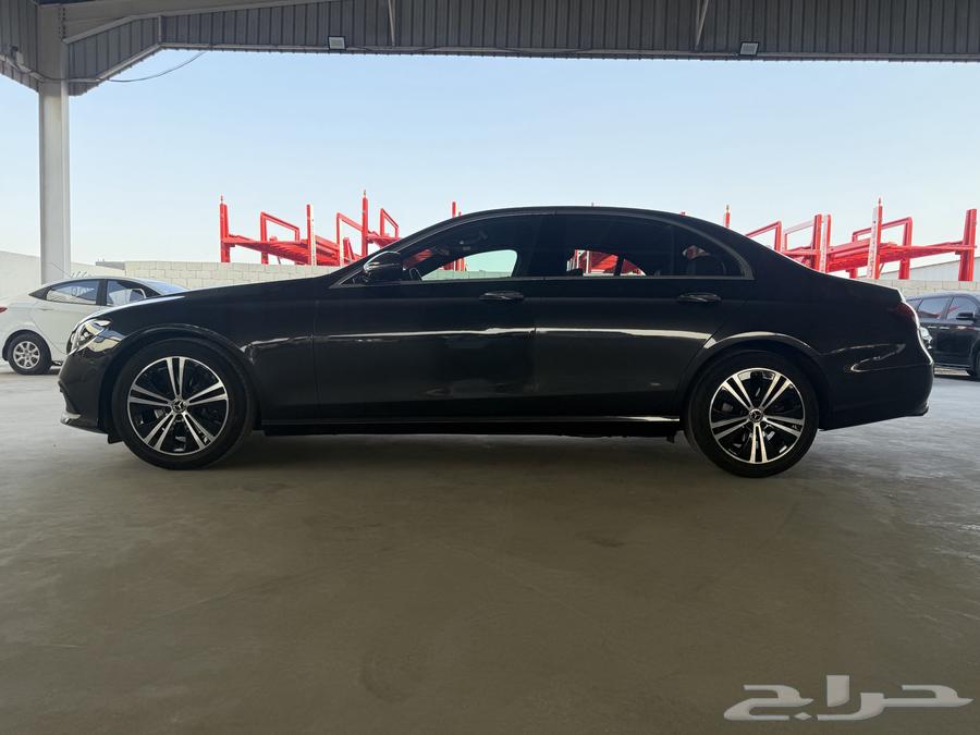 Mercedes E250. 202163067409836674112