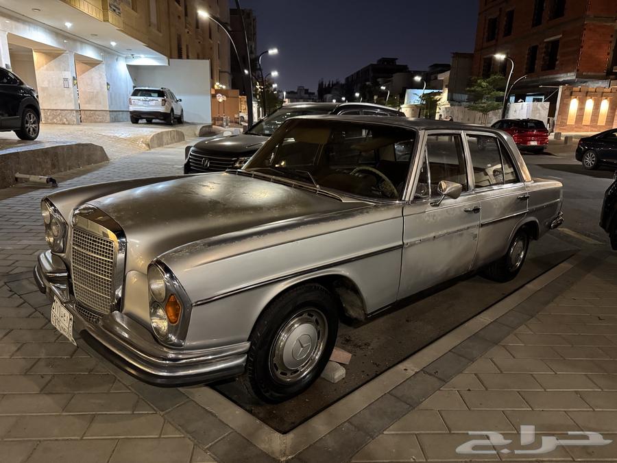 Mercedes 280 SE Model 196863081288356355113