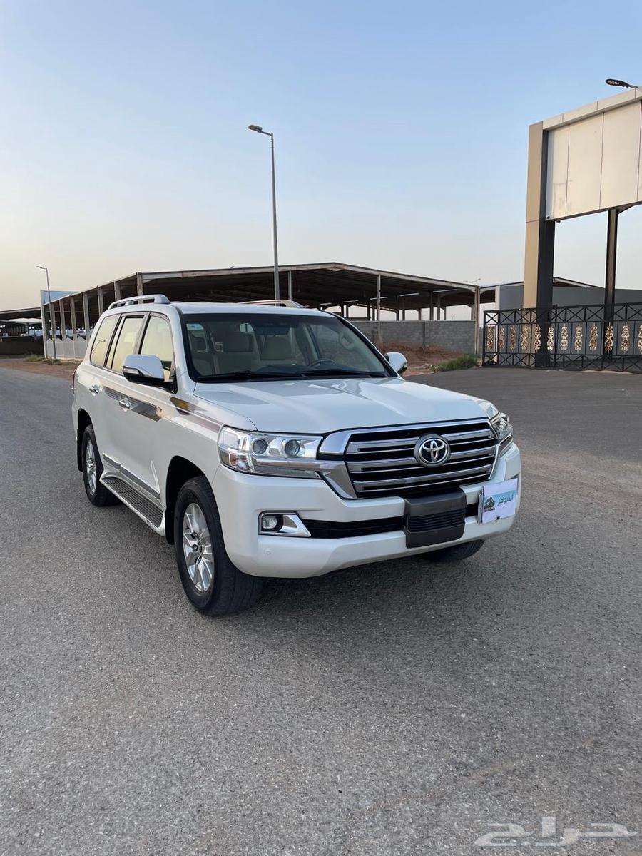 Sold (Al-Shomar Exhibition)63012986188673114