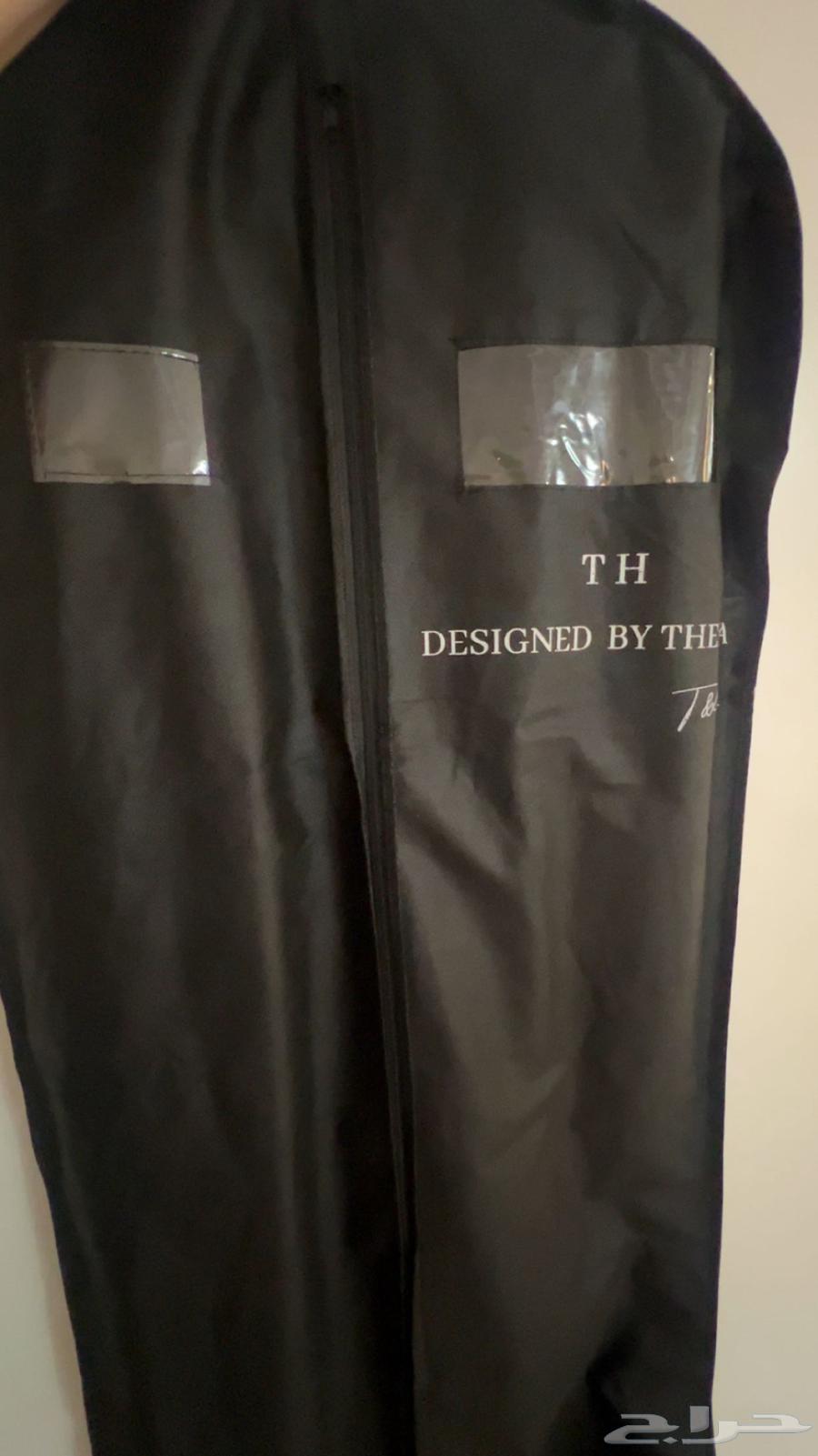 For sale, an abaya.63044550112899112