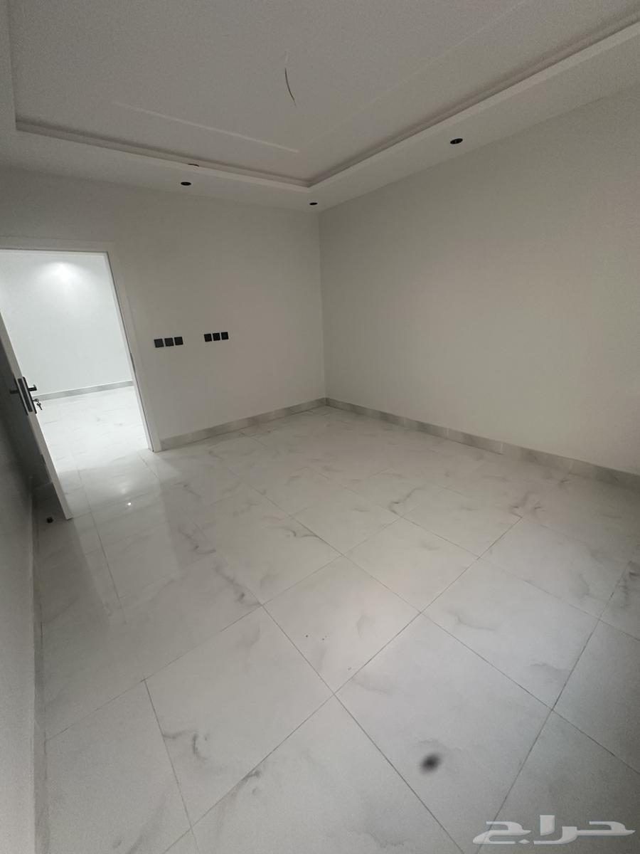 Apartment with 4 bedrooms, a living room, 3 bathrooms, and a new kitchen (new apartment) Al-Marwah62890385214465114