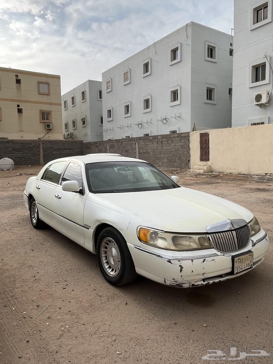 Lincoln Town Car 1999 model for sale63054716823042111