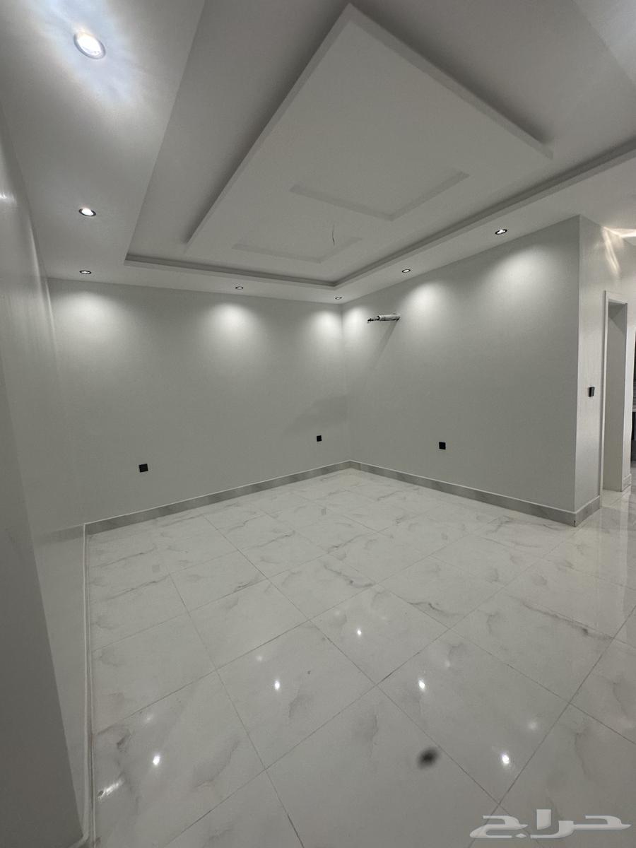 Apartment with 4 bedrooms, a living room, 3 bathrooms, and a new kitchen (new apartment) Al-Marwah62890385214465113