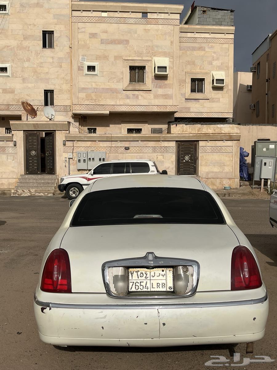 Lincoln Town Car 1999 model for sale63054716823042110