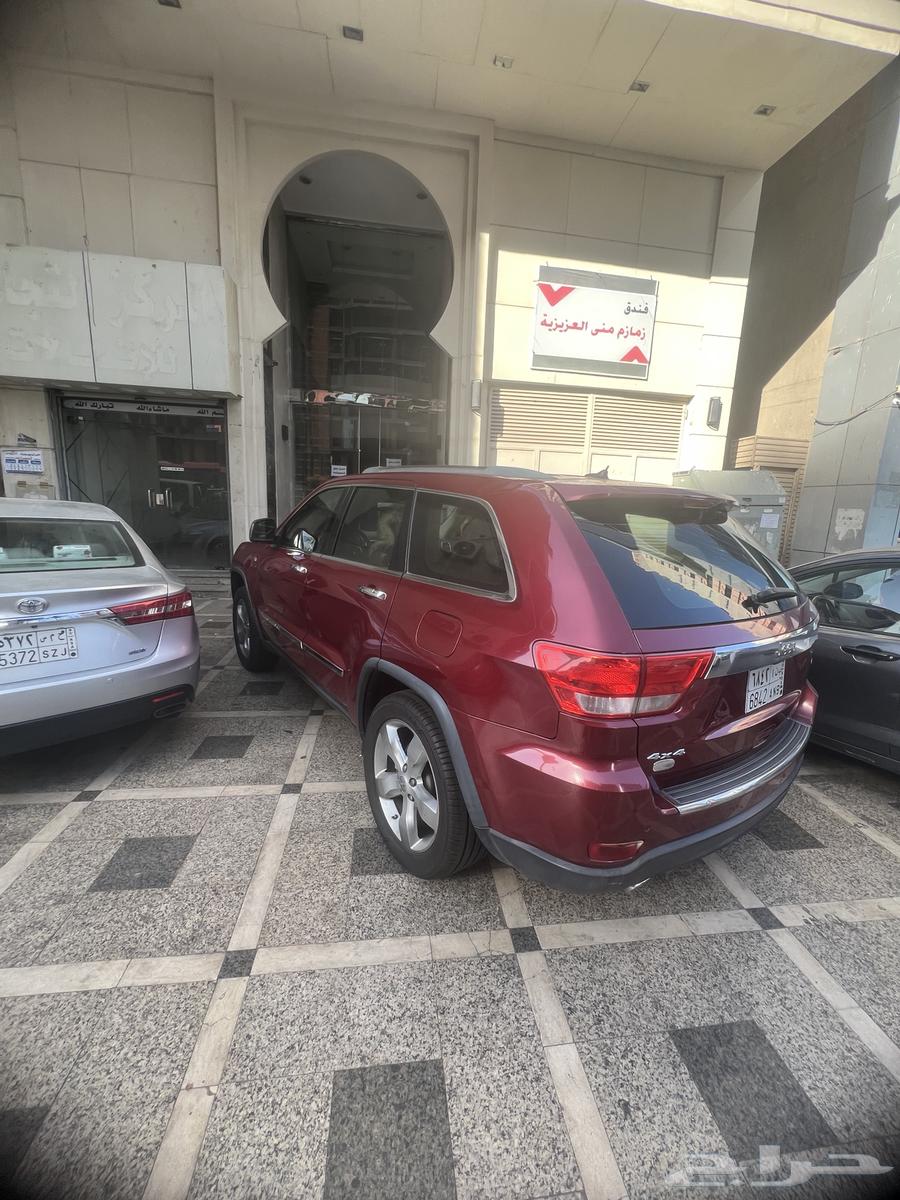 جيب جراند شيروكي 2012 بحالة ممتازه للبيع63066212739971111