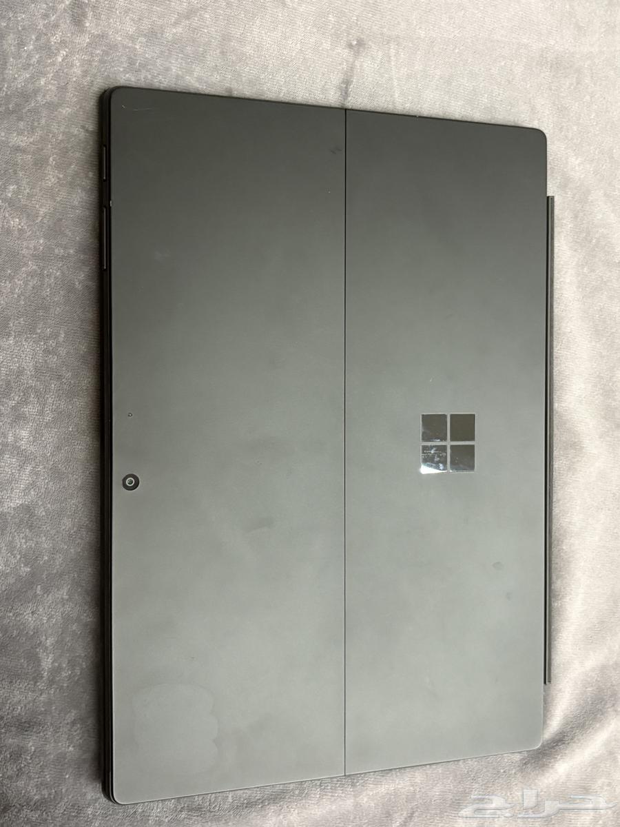 Microsoft Surface Pro 763045802379266111