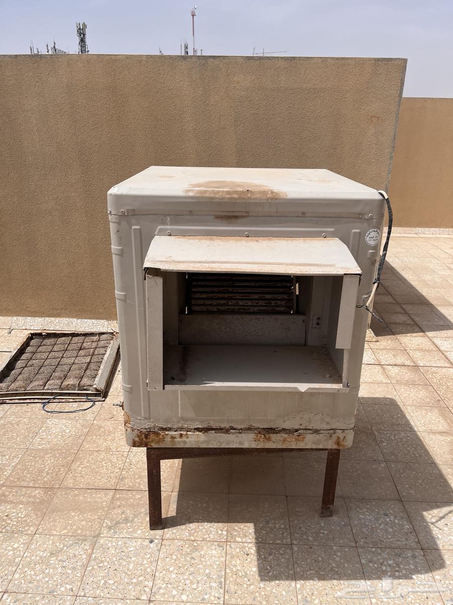 Very cold desert cooler made of straw63470480889601111