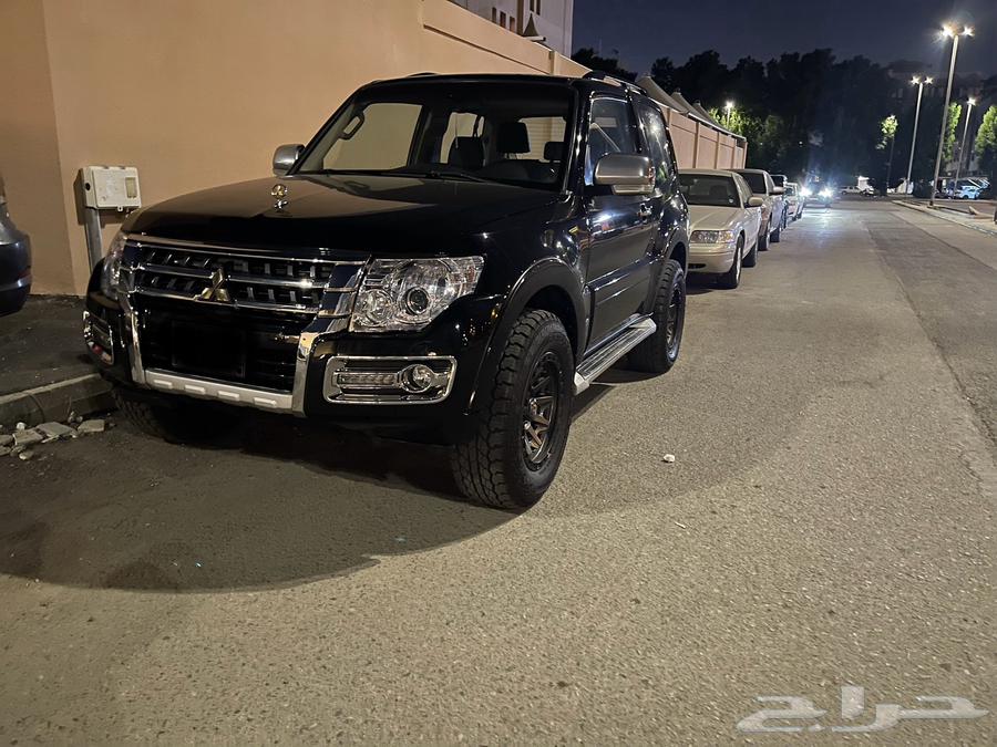 PAJERO QUARTER FULL OPTION SPORT63065428174210113