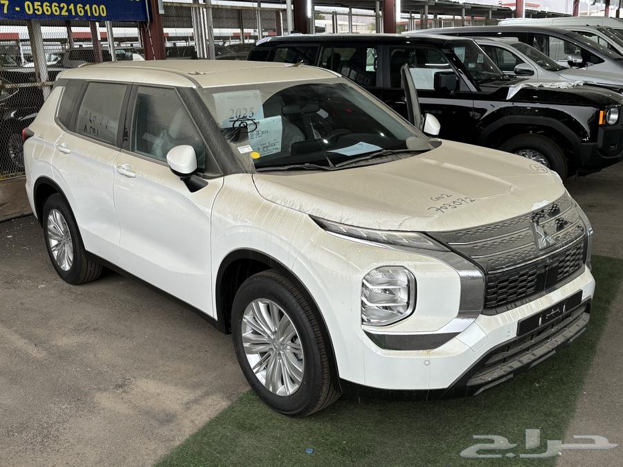 Mitsubishi Outlander Standard 5 Seater and 7 Seater Model 202563066619113218112