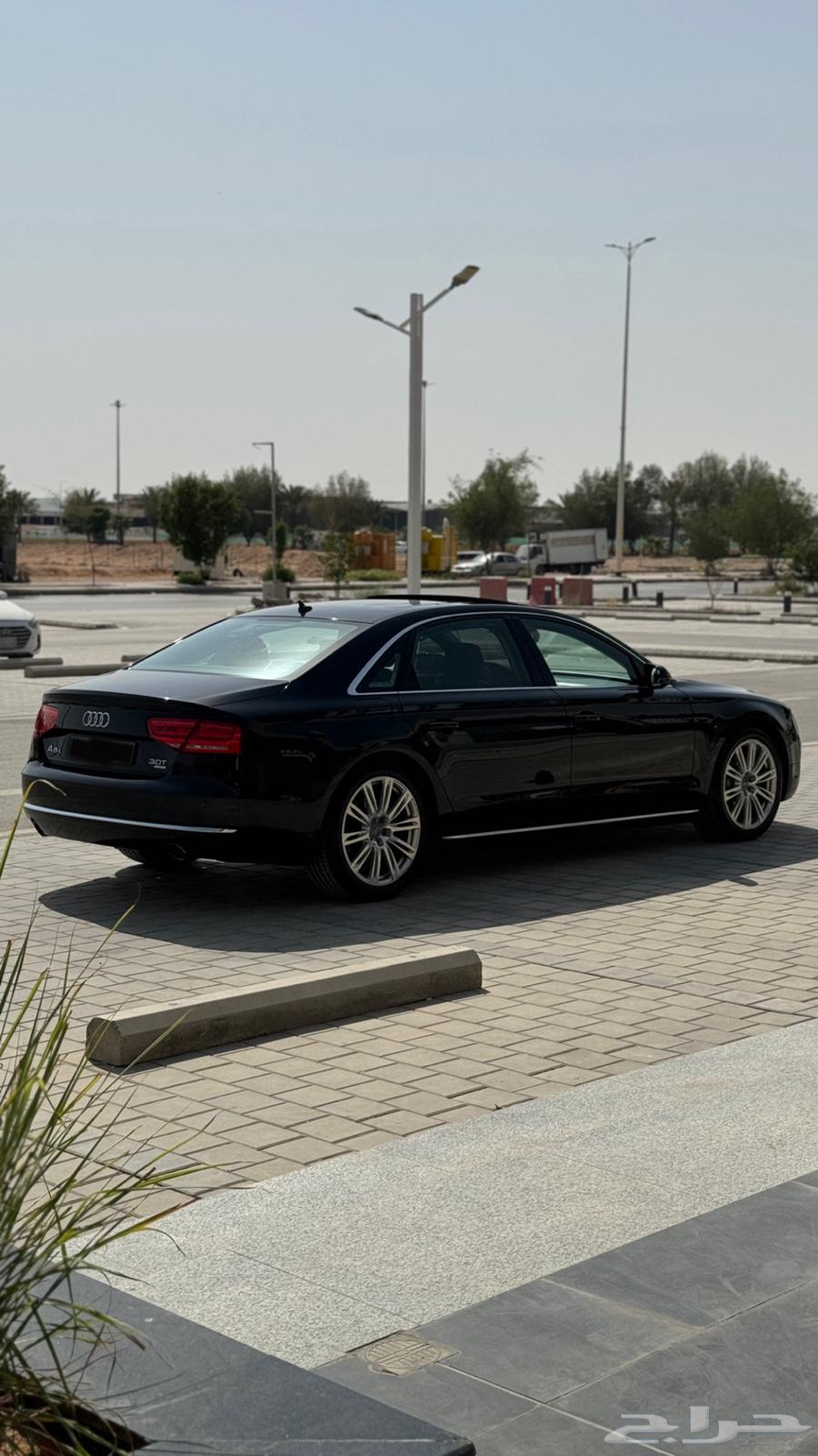 اودي A8 201463060214573443114