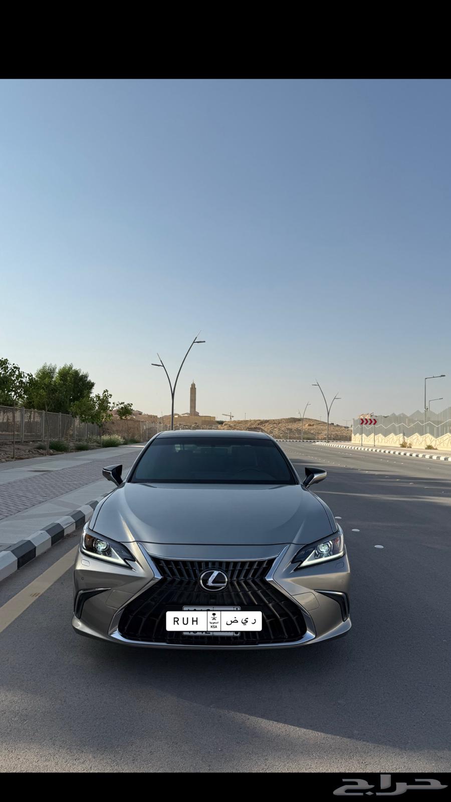 لكزس اي اس 350 es 202363060236071683113