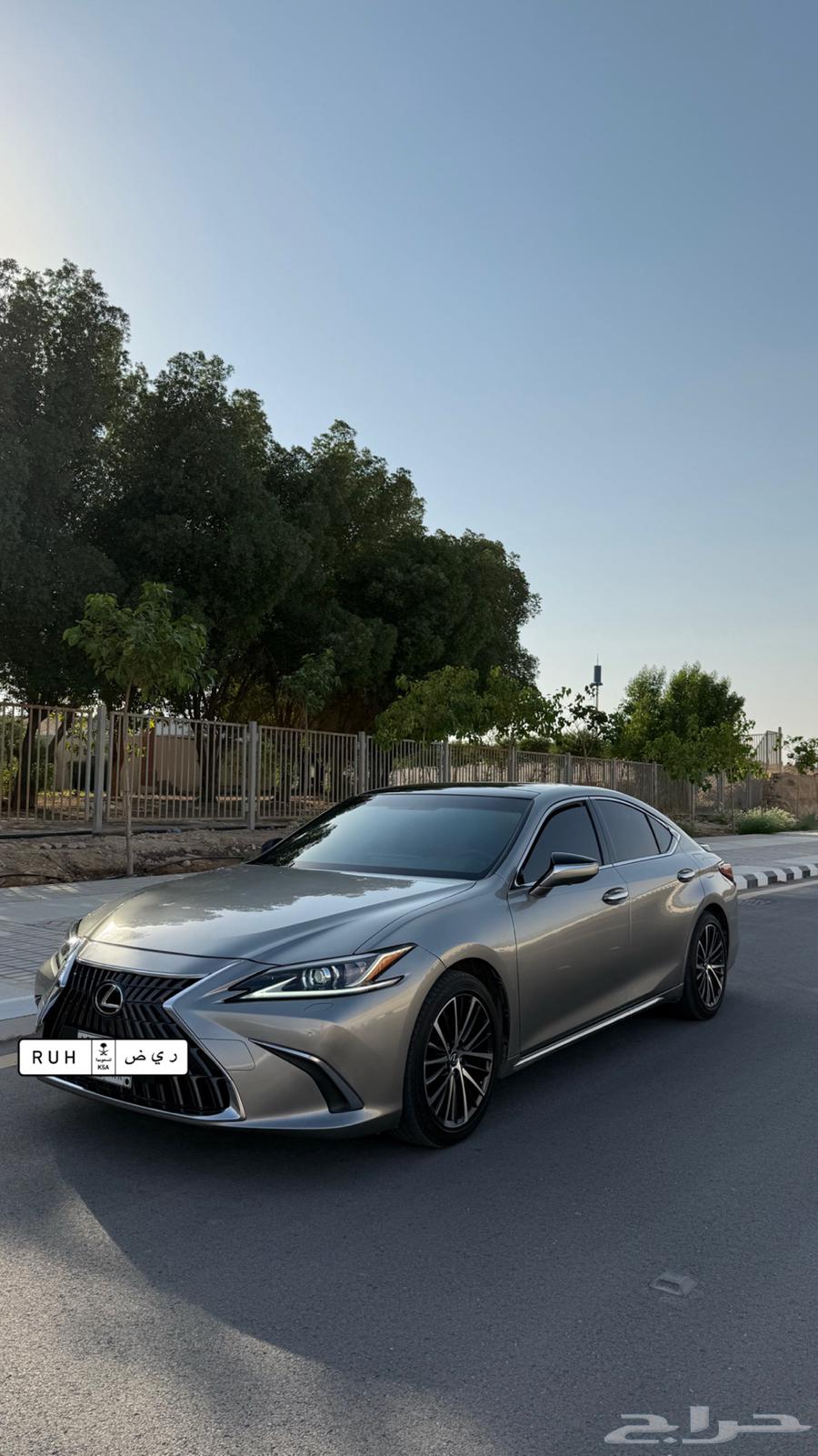 لكزس اي اس 350 es 202363060236071683114