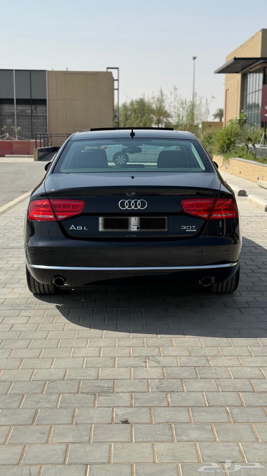 اودي A8 201463060214573443113