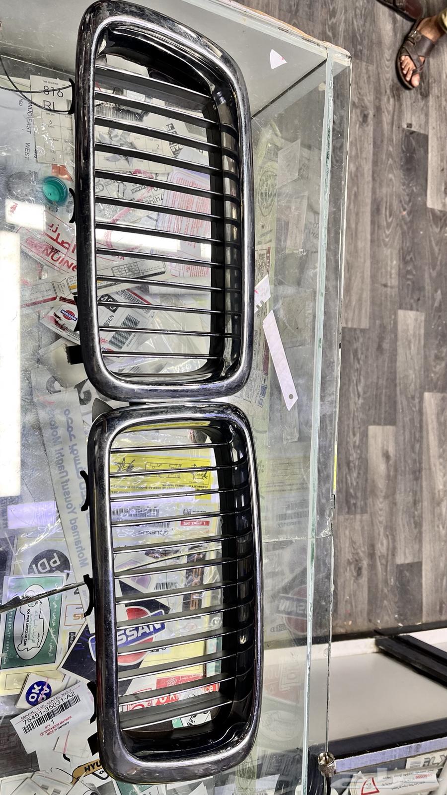 شبك BMW 200163062744175745112