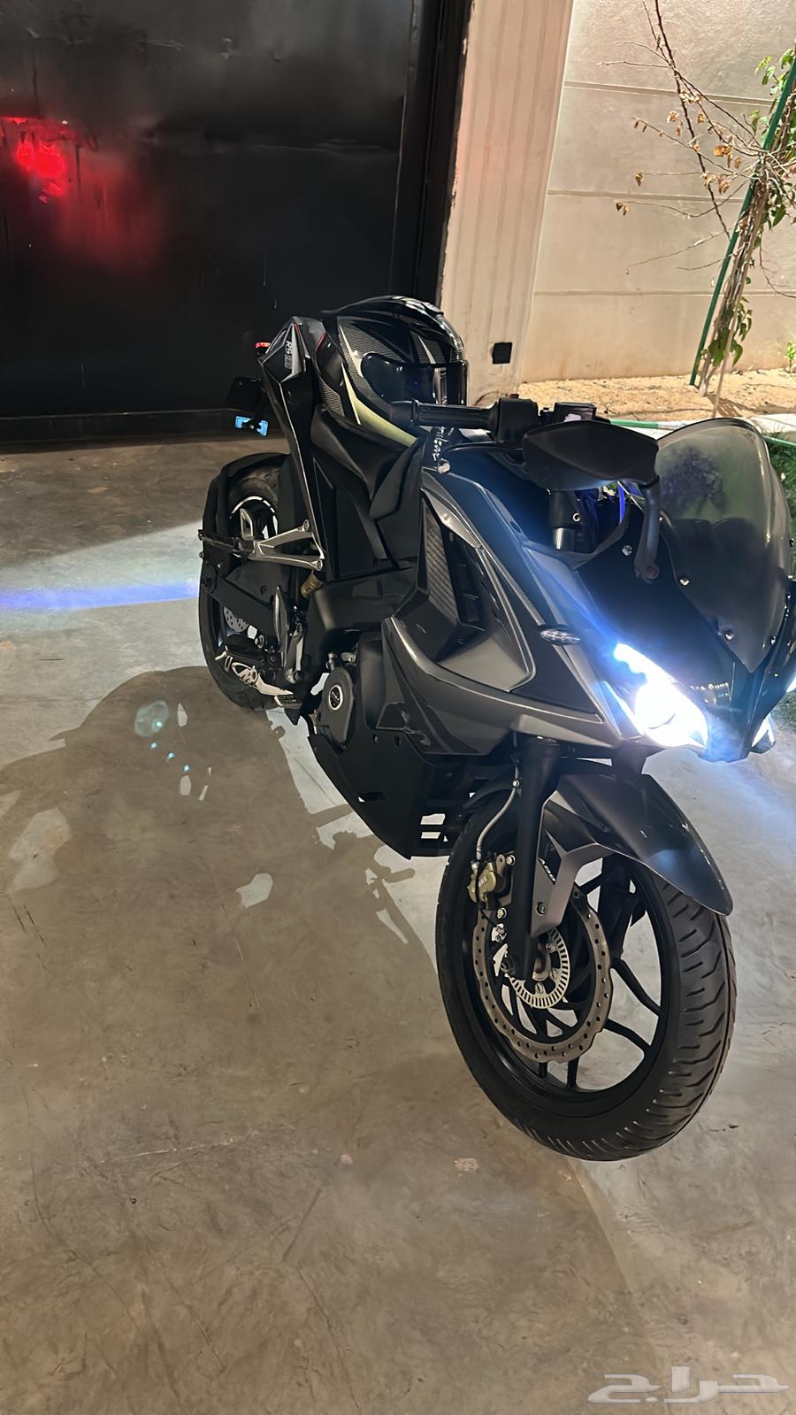 Dabab Bajaj63058663891202112